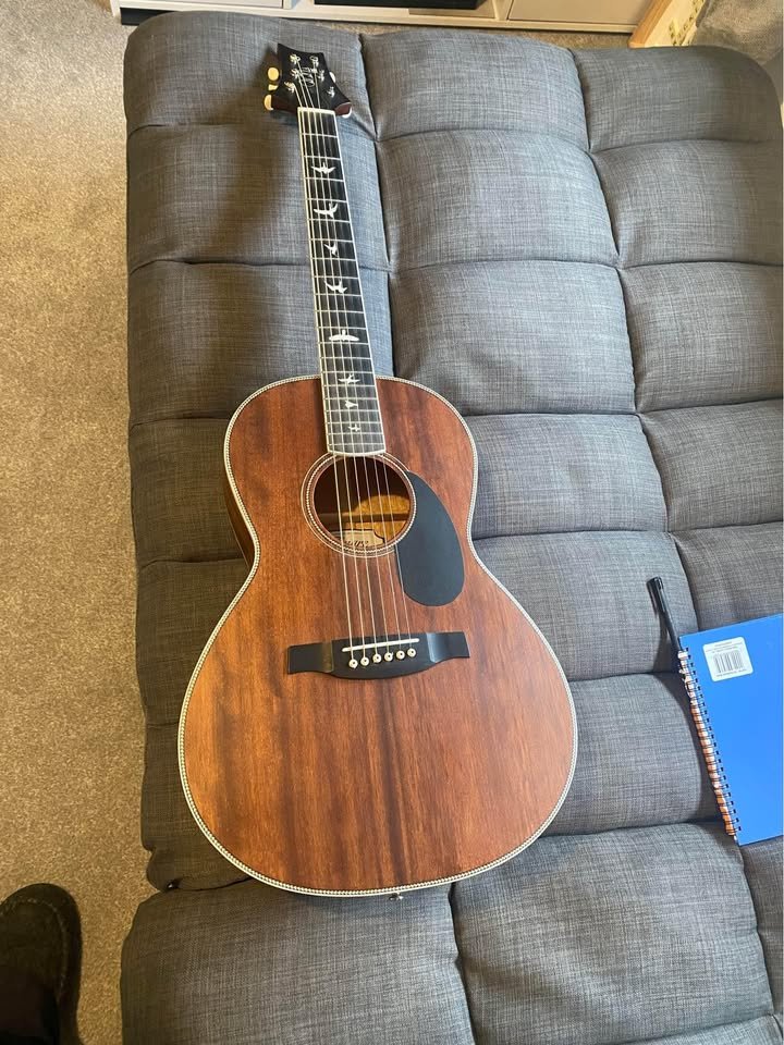 PRS P20 SE acoustic guitar
