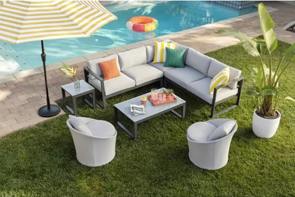 Ravelo Outdoor 3 Piece 93″ Sectional